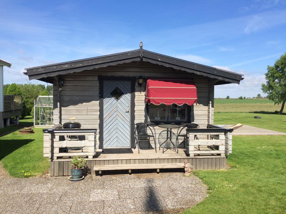 Lillstugan Falkoepingsvaegen Broddetorp Buitenkant foto